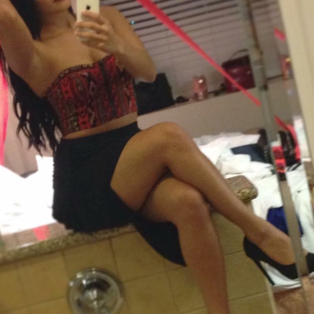 Strapless top